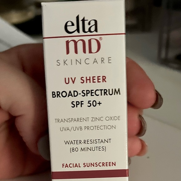 Elta MD skincare UV Sheer - Picture 2 of 4
